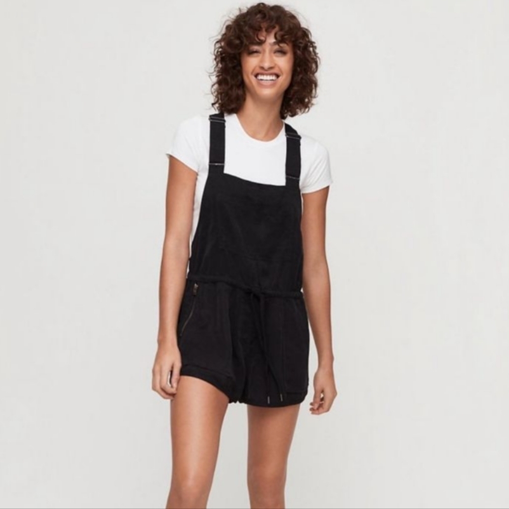 Aritzia Wilfred Beatriz Romper overall black Medium